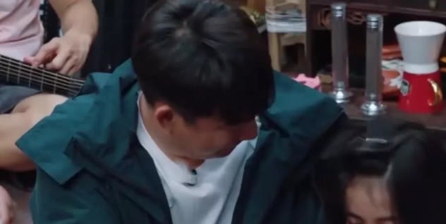 張子楓|黃磊說和張子楓說爸爸累了,誰注意彭昱暢的表情,這節(jié)目沒有白追