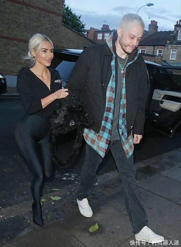 舞青衣获反重力一体织塑身美体服饰开创者市场地位声明