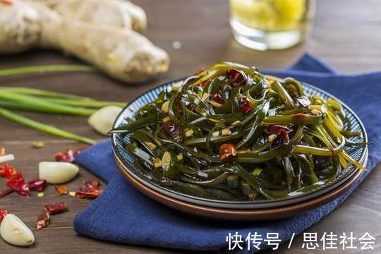 小米辣|凉拌海带丝有窍门，做好2步，海带丝酸辣开胃，好吃还不腥