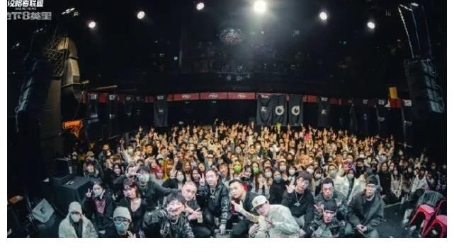 赠票北京笑男孩守卫疤鹤胖先森翁杰郭大Swag老徐等