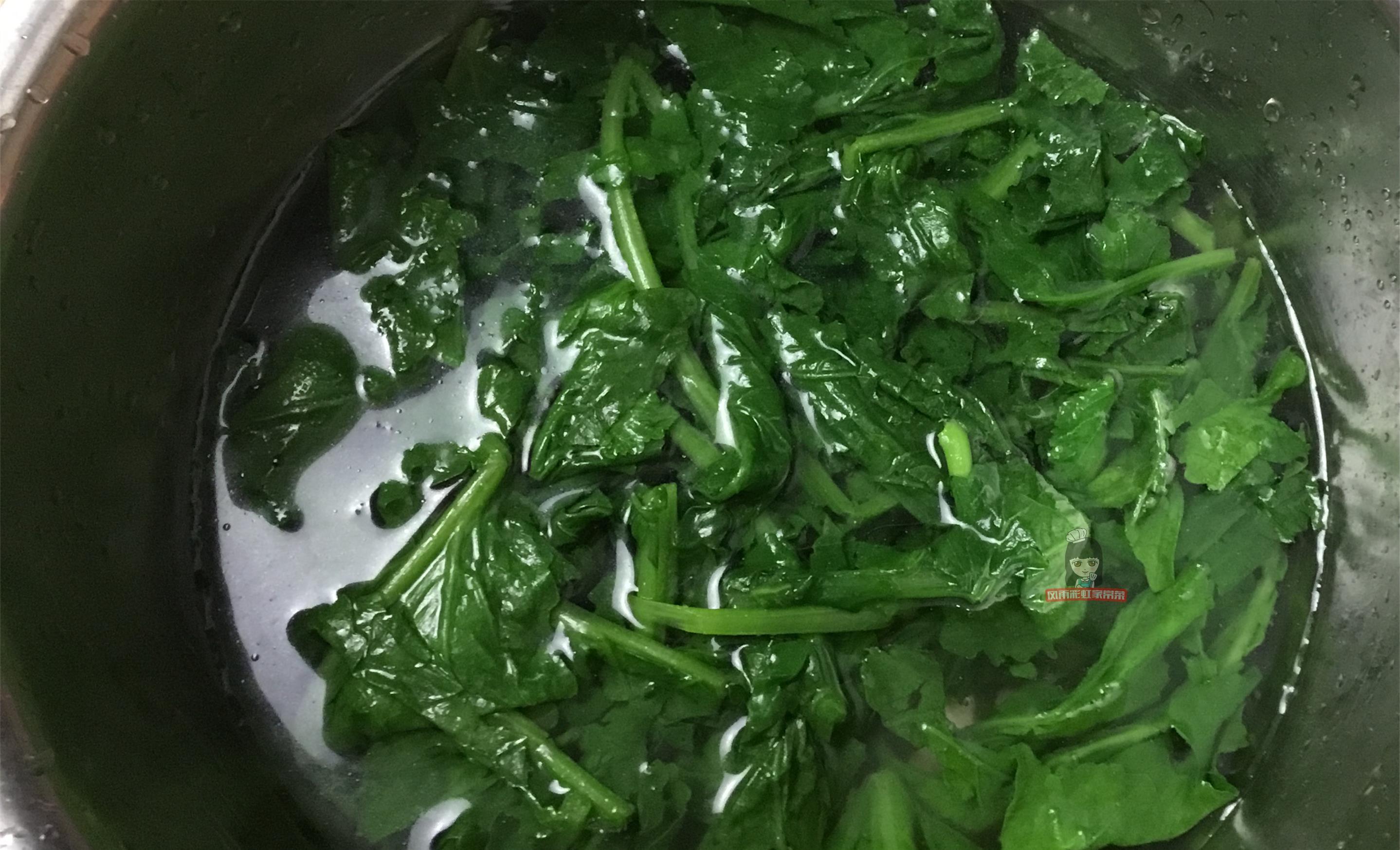 萝卜缨|玉米面菜团子,原始的味道,满满回忆的,心动吗快做起来吧