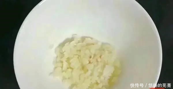 碱性食物|它被称为“碱性食物”，比土豆受欢迎，常吃头发乌黑牙齿好！