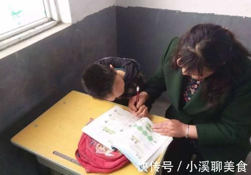 电子耳蜗|“妈妈,耳朵听不见了,换个电池吧”,小女孩的话刺痛了母亲的心