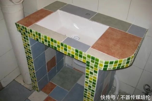 瓷砖|我用水泥做了个洗手池,成本才花几十块,邻居都夸不错