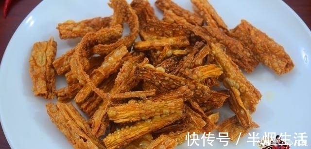 木耳炒腐竹最好吃的做法,简单美味又下饭,看看你喜欢吃不?