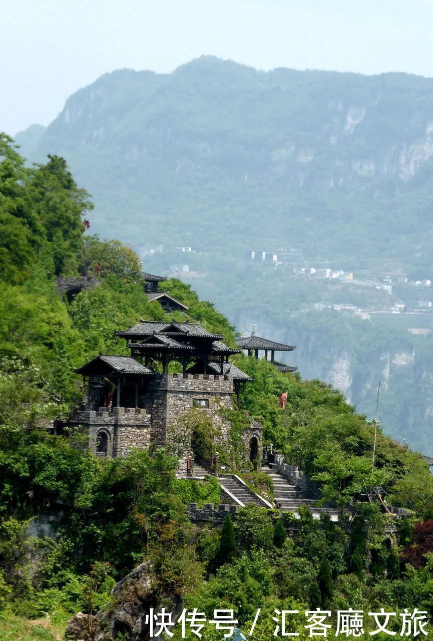 中年|湖北这座安逸小城，山水太绝了！难怪顶流文豪都写诗点赞