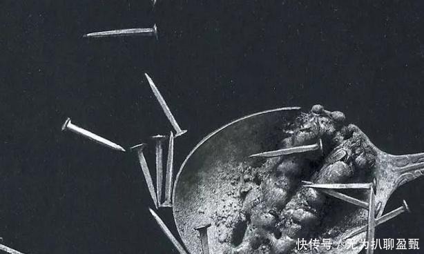 改画|他画吸铁汤匙卖41万,觉得没劲,改画咸鱼,太逼真让人惊叹不已