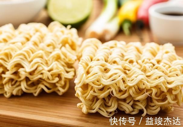 家长|3种食物会加速孩子积食，影响发育，知道的家长并不多