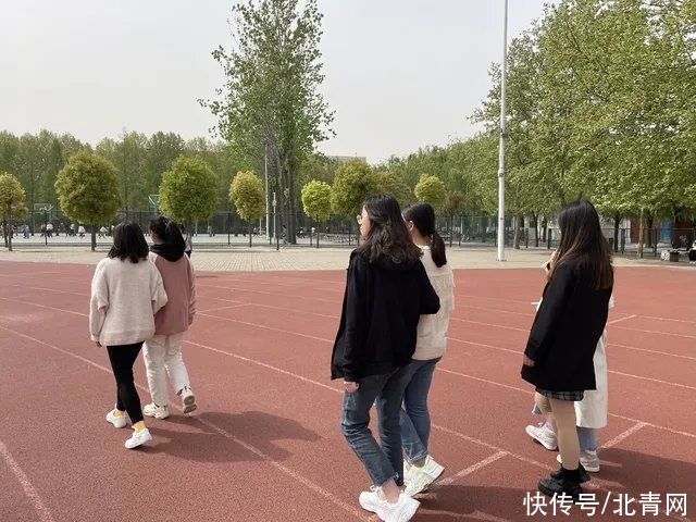 慕了！慕了！周师现“学霸”宿舍，6名女生全部考上