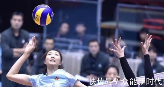 效力|13岁入伍，效力八一女排12年，现已中尉军衔的袁心玥，工资多少？