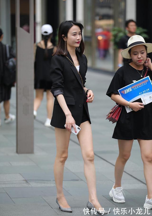 打底裤 时尚新颖的打底裤装扮提升气质与优雅,展现美好气质,靓丽高挑