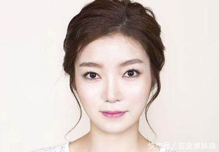 青春美少女|超火的一款时尚扎发图解,出席任何场合,扎上都很漂亮