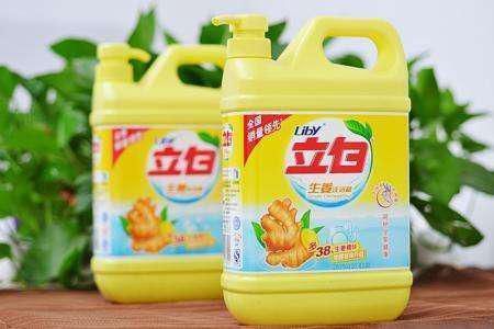 灶台用久了全是油污,每次清理都很费劲,教你简单方法就解决