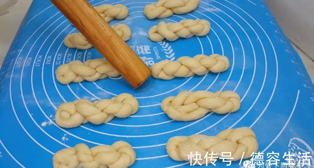 香甜|我家麻花从来不用买,教你简单做法,焦脆又香甜,吃一口就爱上了