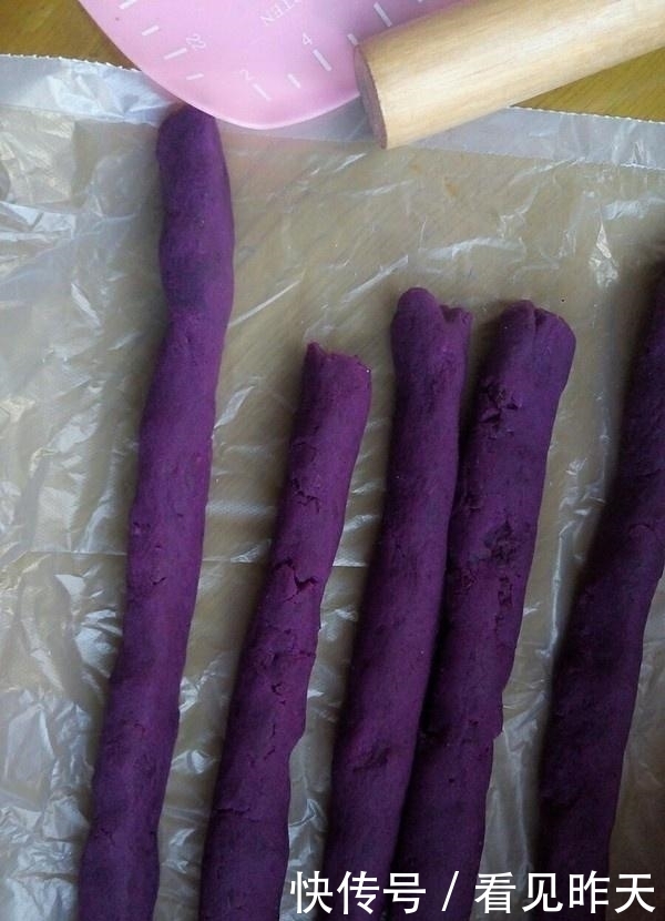 “它”两手一卷比包子还香!闺女隔三差五点名要吃,香甜软糯!