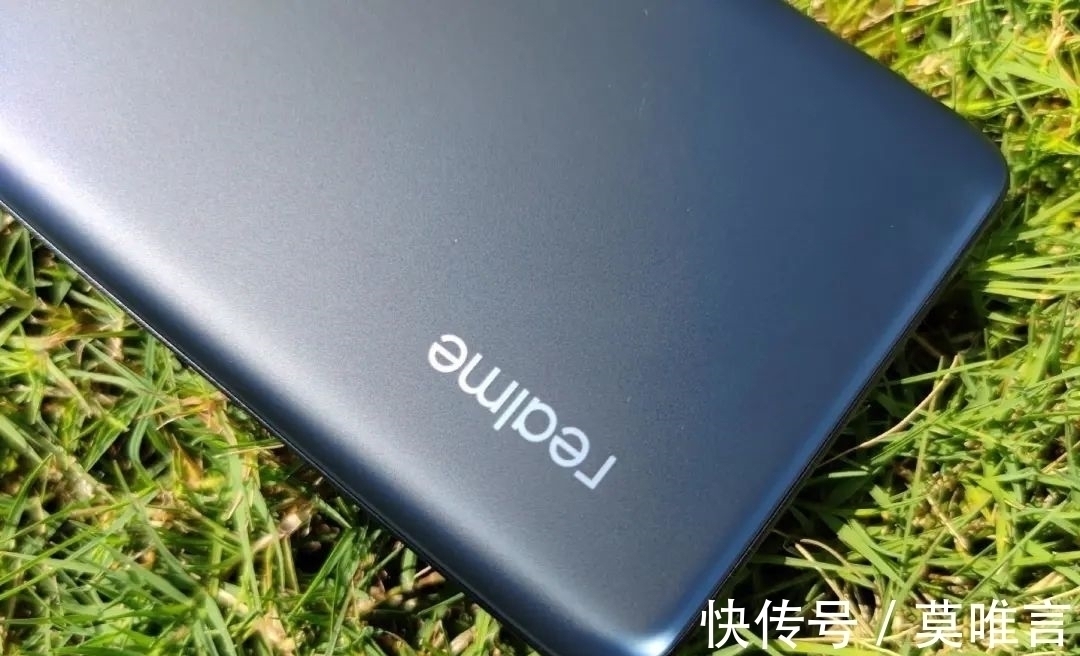 真我|全球第六大手机品牌,性价比超小米,真我realme值得选吗?