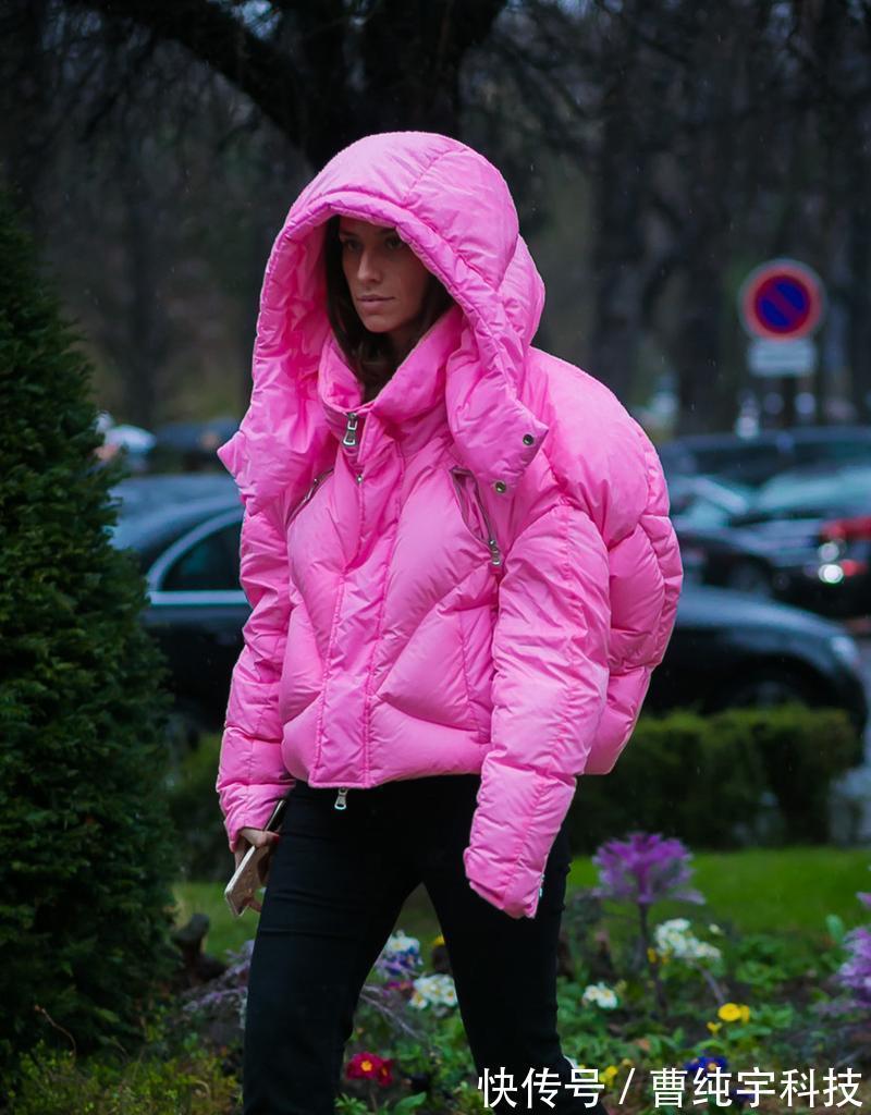 攻略 羽绒服怎么穿才不显土请收下这份穿搭攻略!轻松穿出温度与风度