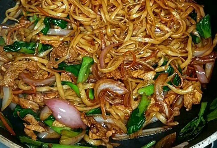 面条|这饭我隔2天就做1次,既简单又美味,3分钟出锅,老公最爱吃了