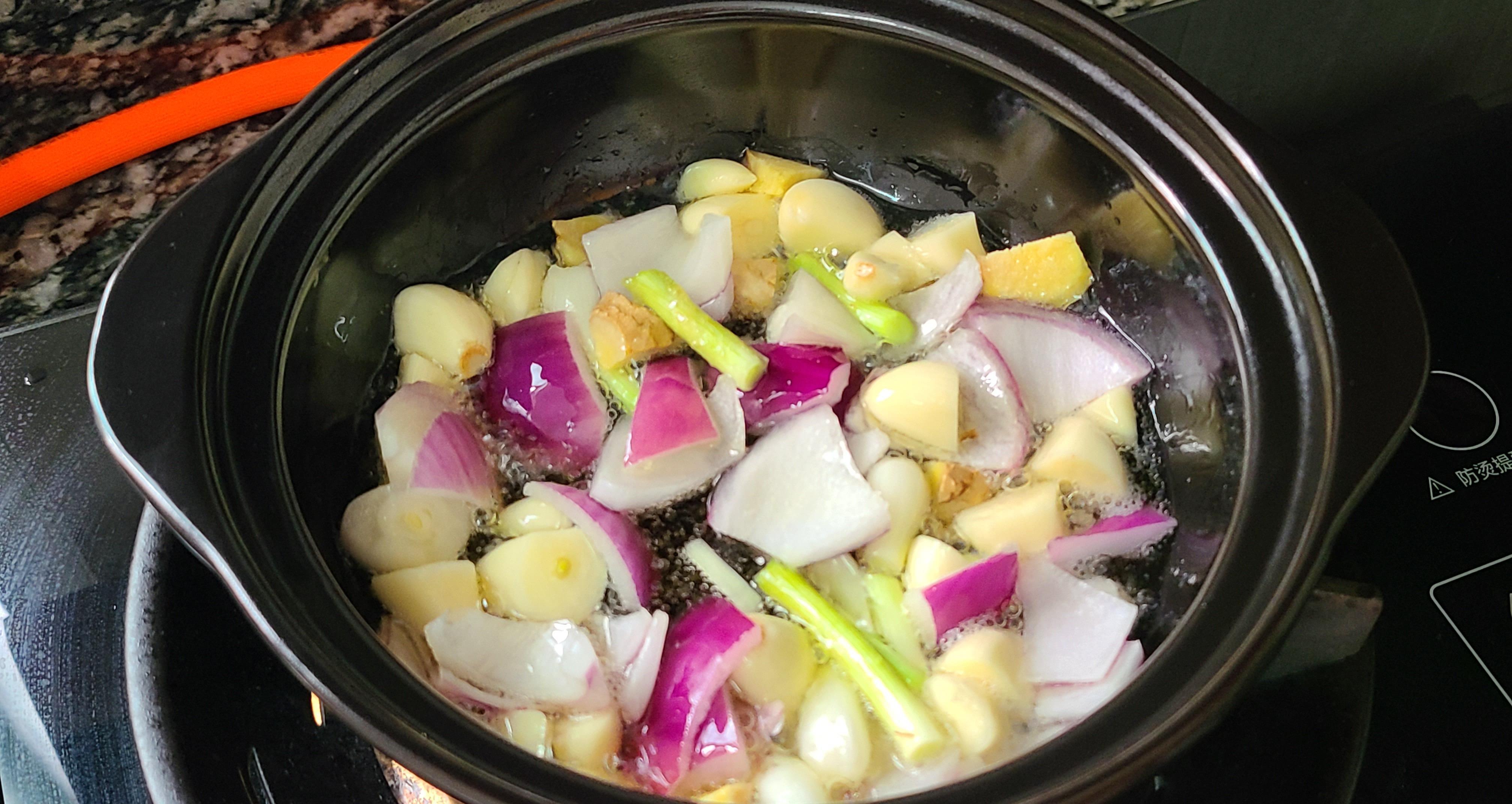 花生油|排骨的广东做法太香了，营养好吃味道浓，家常做法又简单