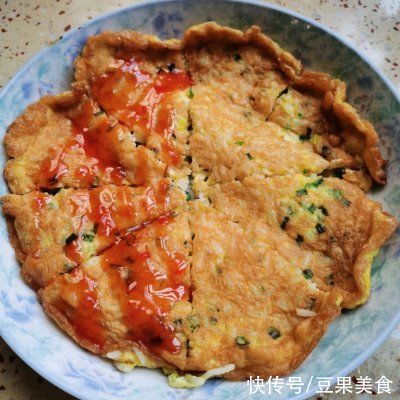米饭鸡蛋煎饼|米饭鸡蛋煎饼中午刚做完，晚上又想吃了