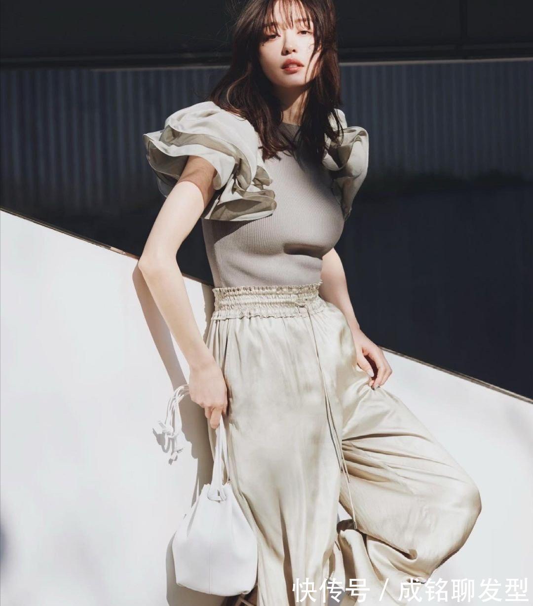 搭配|30+的女生穿衣不用愁，学“日杂”模特松岛花的搭配，时髦又好看