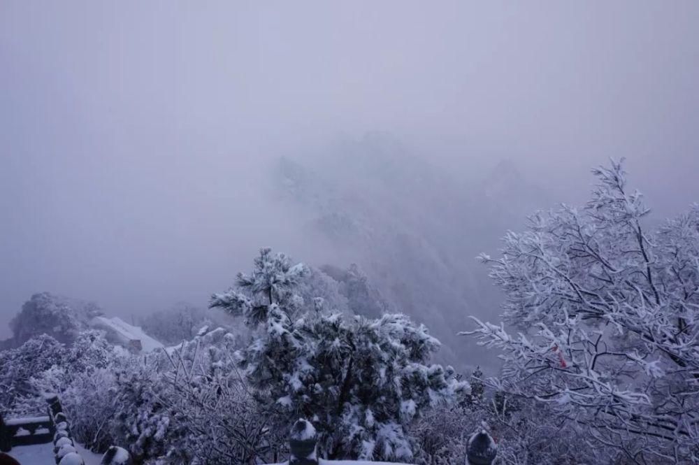 风雪|风雪武当山，仙境藏玄机！大雪封山时，道人、隐士都在干什么！
