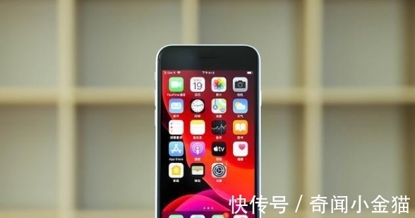 小树林|国产旗舰纷纷上架新机，IPhone遭遇滑铁卢, 入手IPhone的新时机