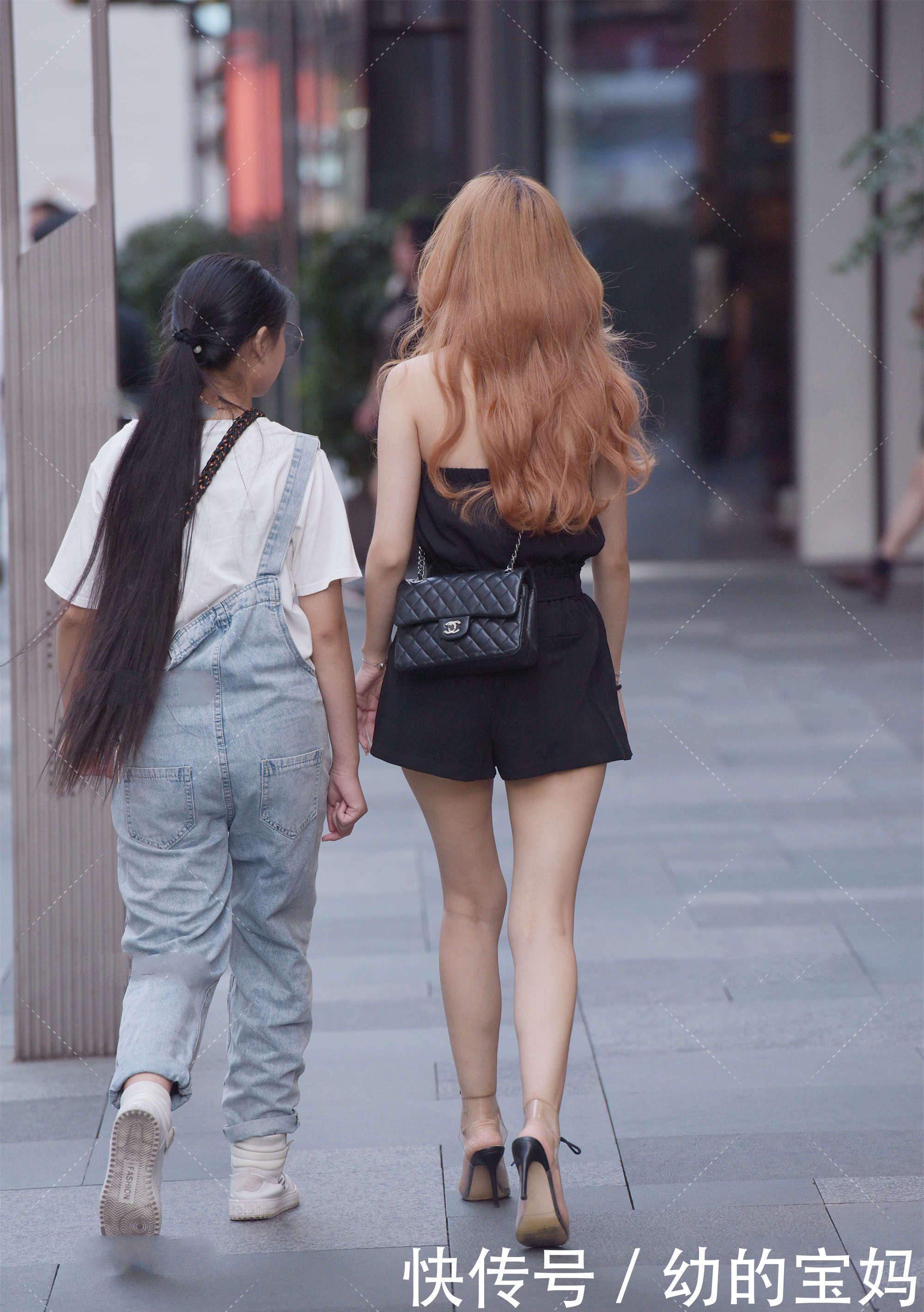 一字肩上衣也可以穿出职场范儿，黑色一字肩套装穿上显职场风格