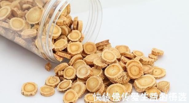 泡水|“黄芪”泡水常喝好处多,但有3类人最好少喝,别忽视了!