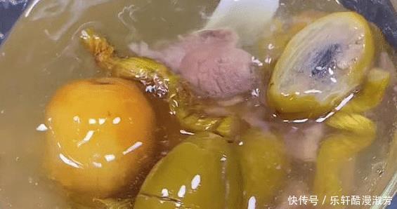 石斛|夏季多给家人煲这汤喝，用这几样简单一熬，不油不腻，润喉还下火