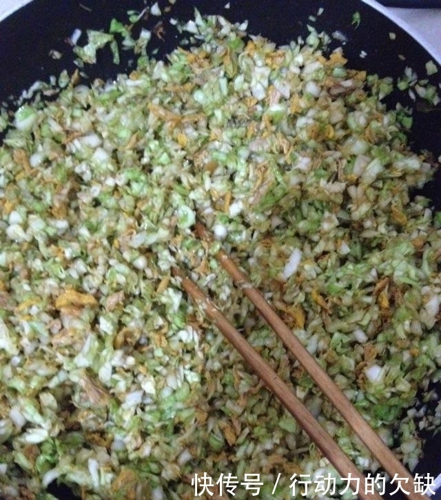 私房|小厨私房菜:魔都第一美食生煎包,原来做法这么简单,一学就会了