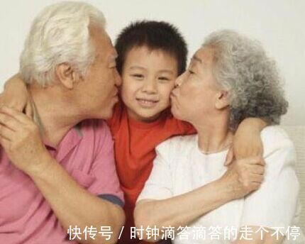 孙子辈|有3类老人很适合带娃,孩子跟着他们不仅变聪明,而且会有大出息