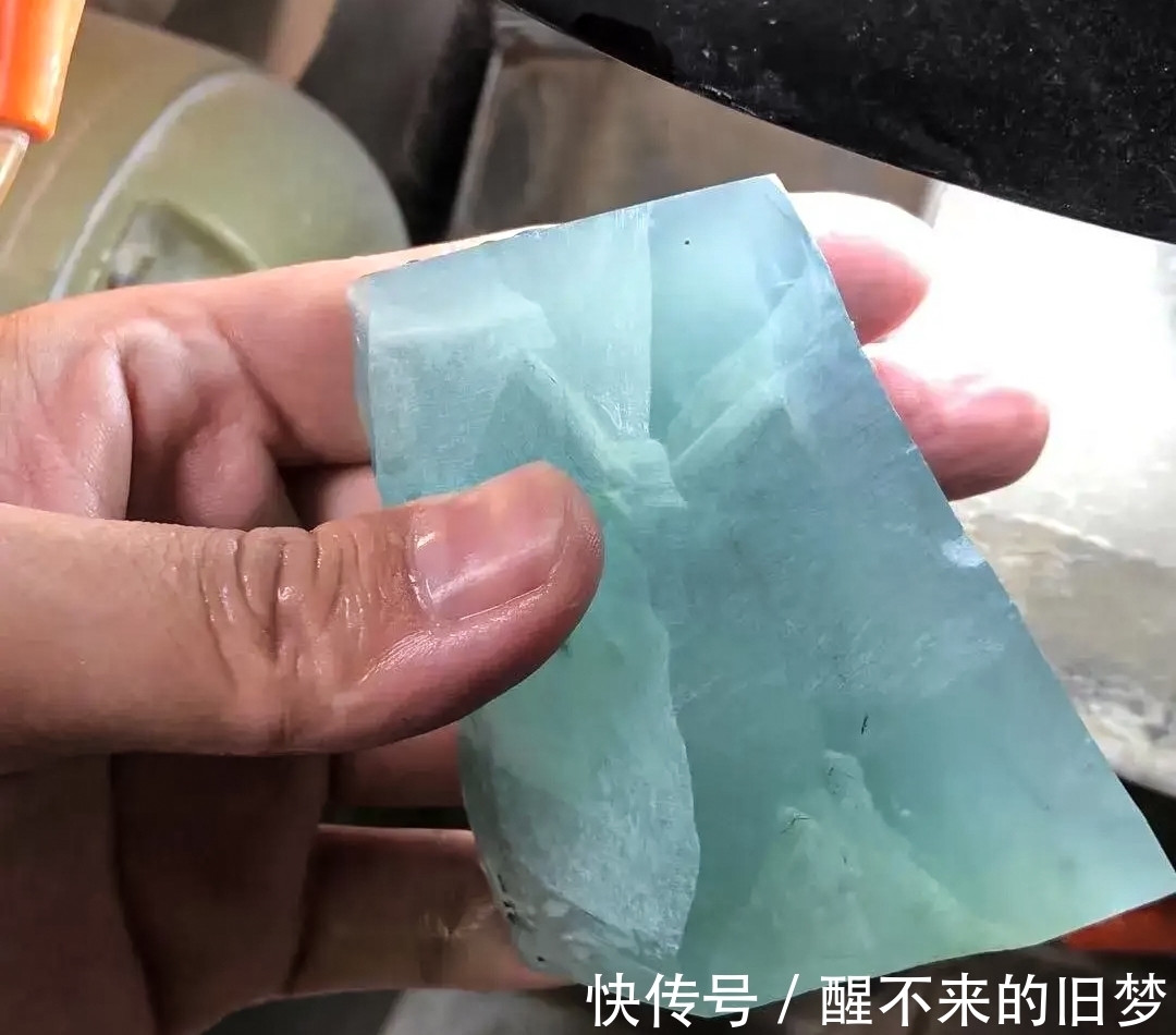 料子|一块翡翠要想达到“活灵活现”效果,工雕思绪就要缜密!