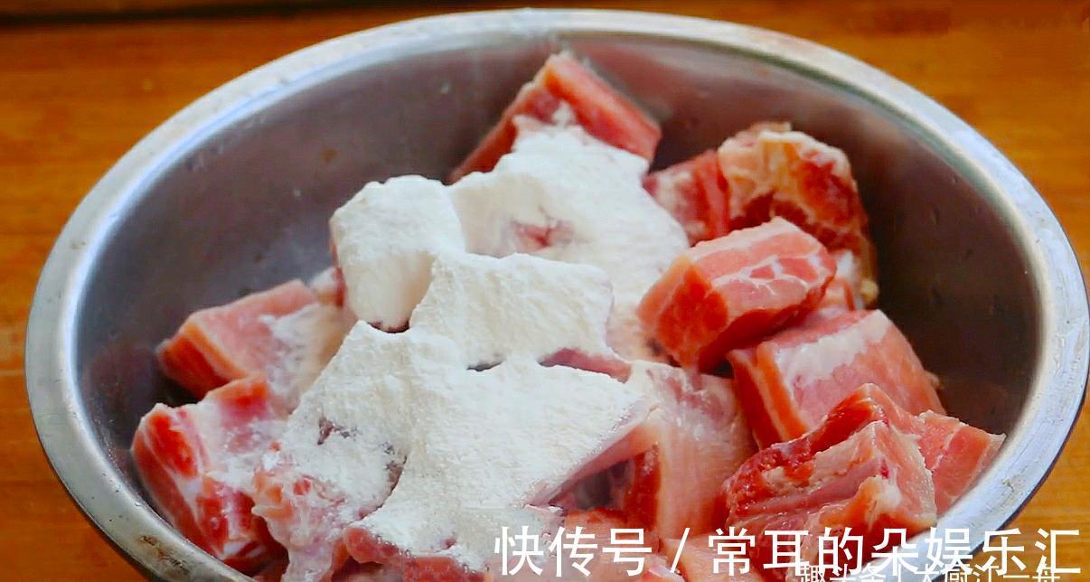 炖排骨|排骨不管怎么做，切记不要直接焯水，教你饭店做法，不腥还不柴