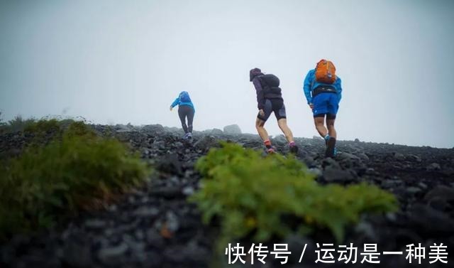 越野鞋 越野跑鞋怎么选90%的人不知道……！