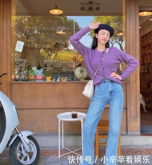 人手一件的“针织开衫”，早春试试这样搭配，很温柔又好看