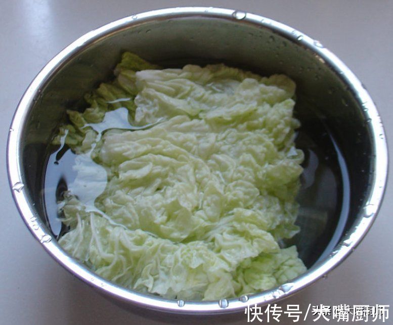 菜农|如何判断白菜有没有“喷甲醛”?菜农支招,牢记这3点,轻松避开