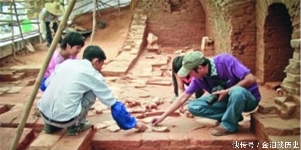 老虎|出土文物被当成夜壶,专家急忙进行否定,你看看上面写的字