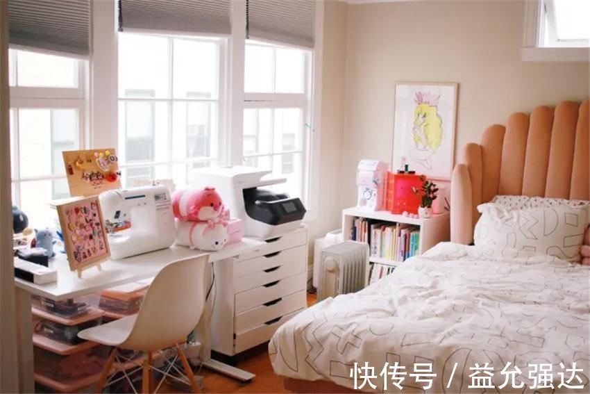 浴帘|她住在52㎡小房子里，装修色彩丰富又可爱，彩虹浴帘太少女心！