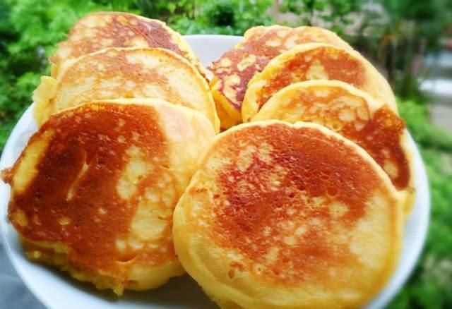 玉米面这做法太香了,搅一搅煎一煎,手不沾面,10分钟出锅香酥脆
