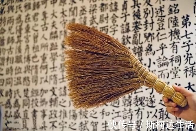 王耀军|90年代流浪大师，成高考状元却被顶底，他靠一把扫帚游遍中国