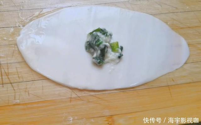 全家人|早餐别再吃油条了,1块钱饺子皮,一擀一卷,5分钟解决全家人早餐