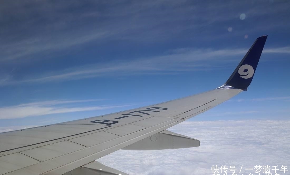 乌尔禾|国内廉价航空的代表,机身涂装被称为九色波点装,打破航空定律