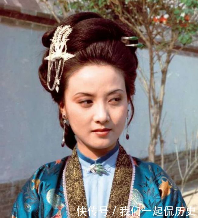 王夫人|解读《红楼梦》:王熙凤嫁给贾琏,是门当户对还是高攀高嫁了?