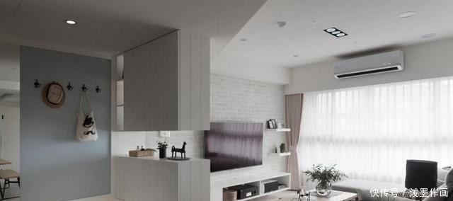 卷帘|她家一进门设隔断,沙发墙半透明,全屋空旷让人极度舒适