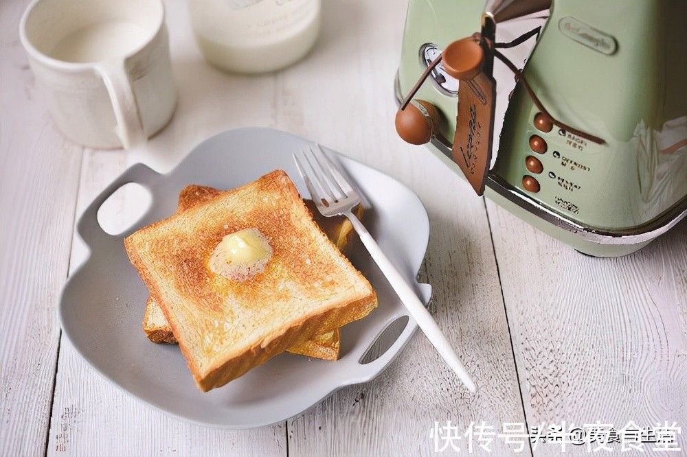 要做出好面包，这些原料必不可少，快来试试吧