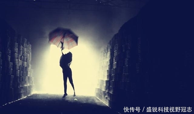 通过《窄门》与《家》,看穿悲剧宿命,方知拯救女性唯有自我觉醒