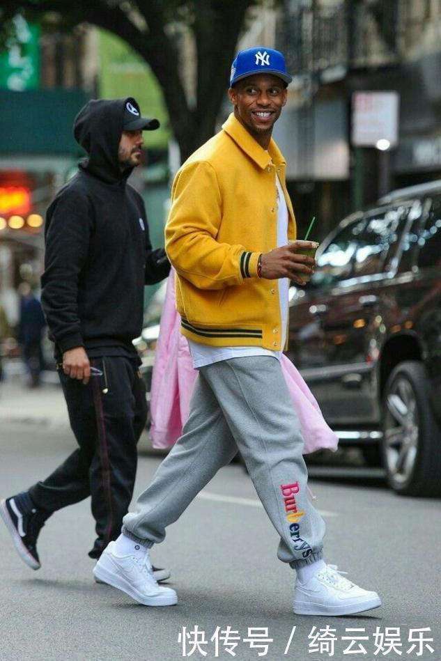 穿好2021流行色,比别人先时髦一步,这4款黄色单品不要错过