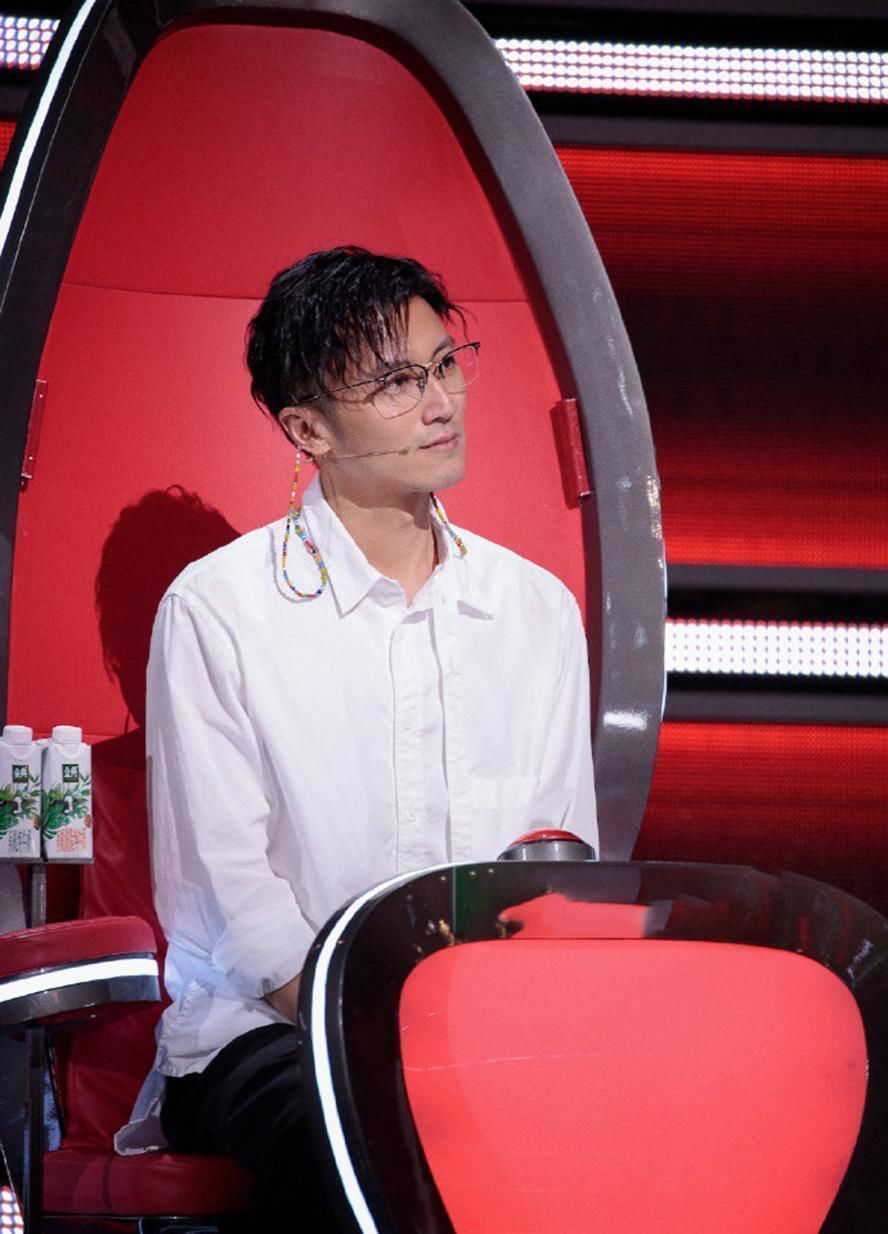 感謝《中國好聲音》！單依純能與鄧紫棋并駕齊驅(qū)，你功不可沒！