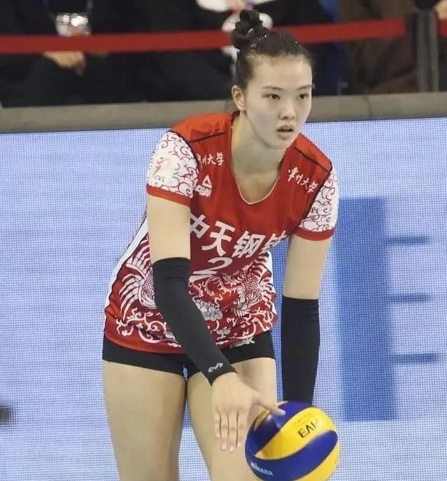 中国女排|张常宁可能赶不上集训,亚运会金牌又不容有失,蔡斌该如何面对?